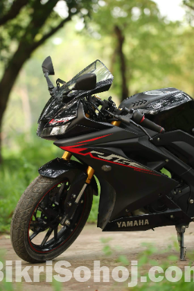 Yamaha R15 V3 indo Black